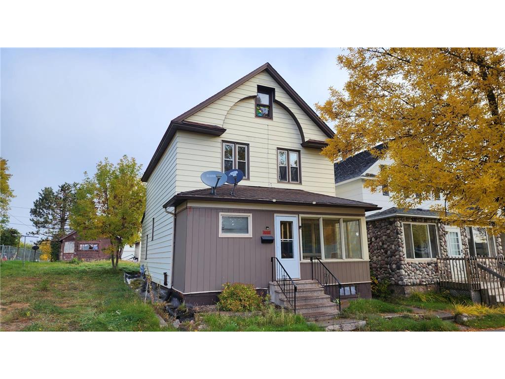 322 5th Street SW, Chisholm, MN, 55719 MLS 6311003 Edina Realty