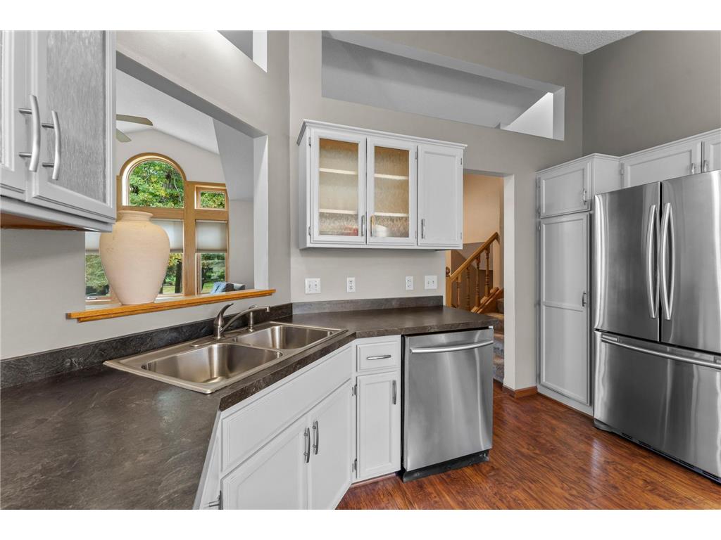 322 74th Avenue N Brooklyn Park MN 55444 7056079 image14