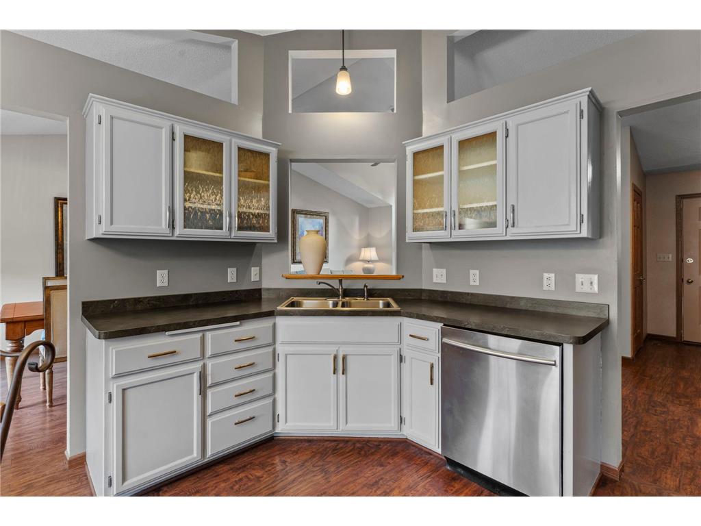 322 74th Avenue N Brooklyn Park MN 55444 7056079 image15