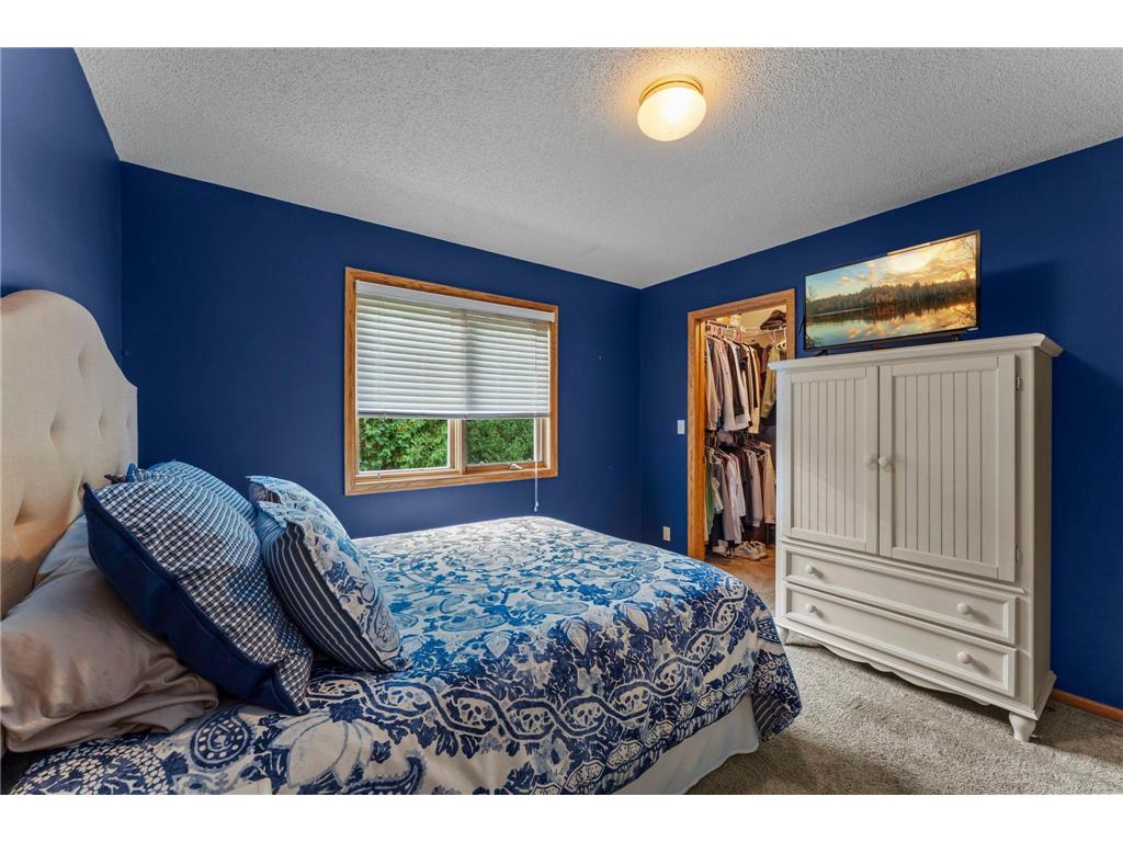322 74th Avenue N Brooklyn Park MN 55444 7056079 image31