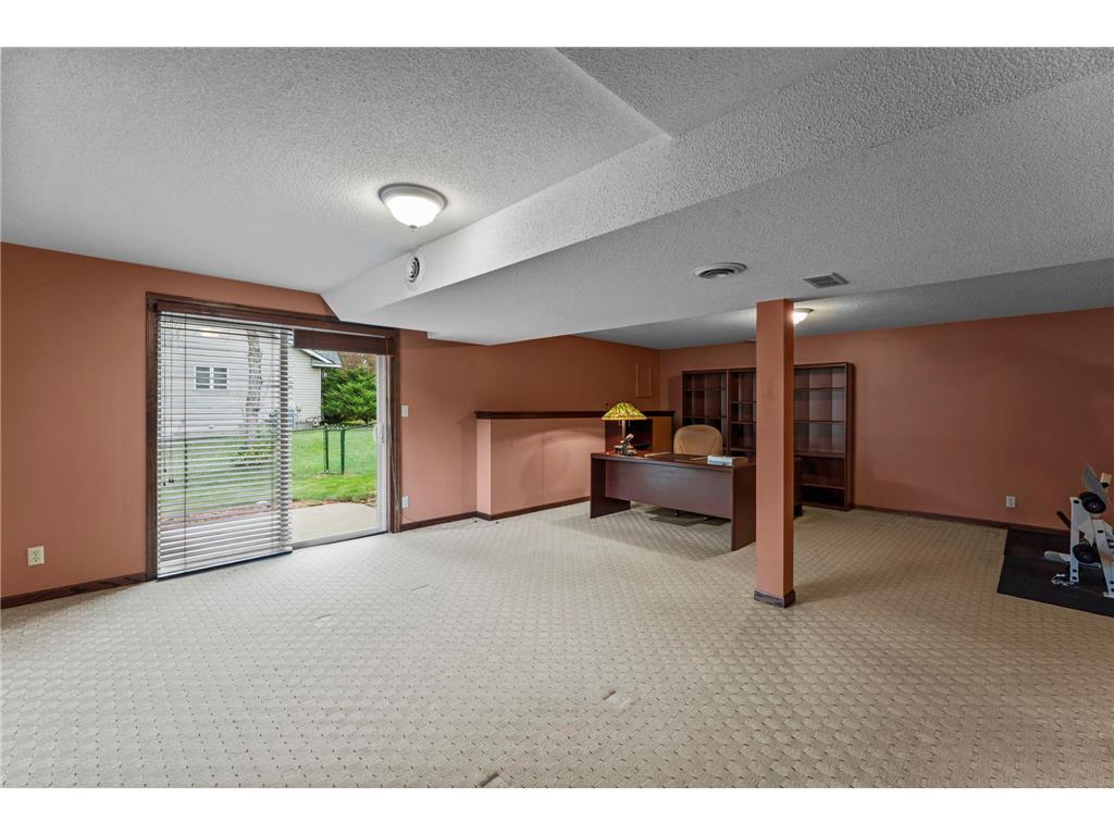 322 74th Avenue N Brooklyn Park MN 55444 7056079 image39