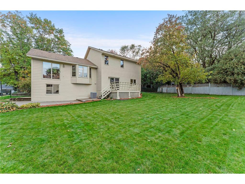 322 74th Avenue N Brooklyn Park MN 55444 7056079 image4