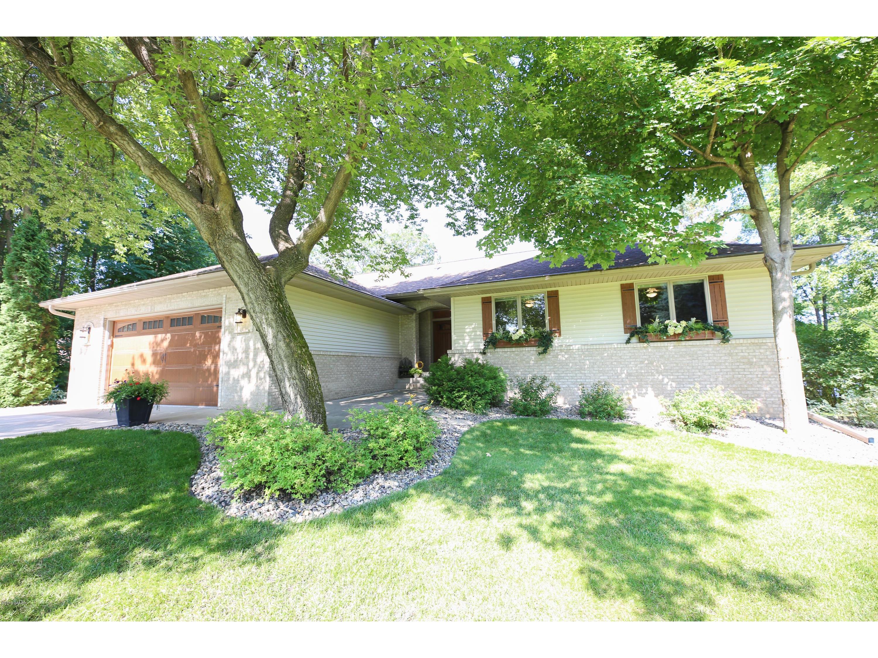 322 E Lake Geneva Road NE, Alexandria, MN 56308 MLS 5533797 Edina