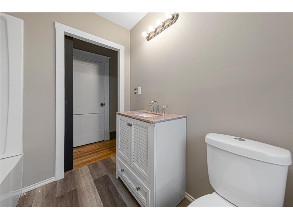 322 E Vine Street Mankato MN 56001 7020234 image22