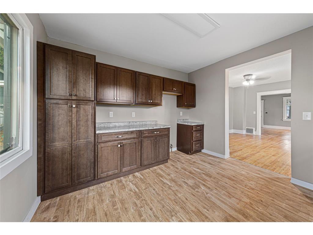 322 E Vine Street Mankato MN 56001 7044250 image13