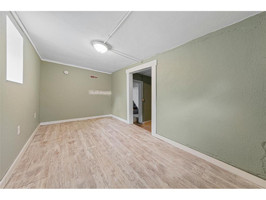 322 E Vine Street Mankato MN 56001 7044250 image24