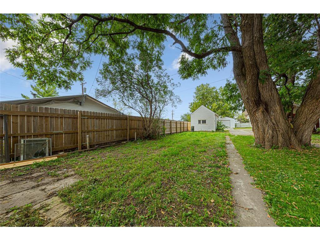 322 E Vine Street Mankato MN 56001 7044250 image29