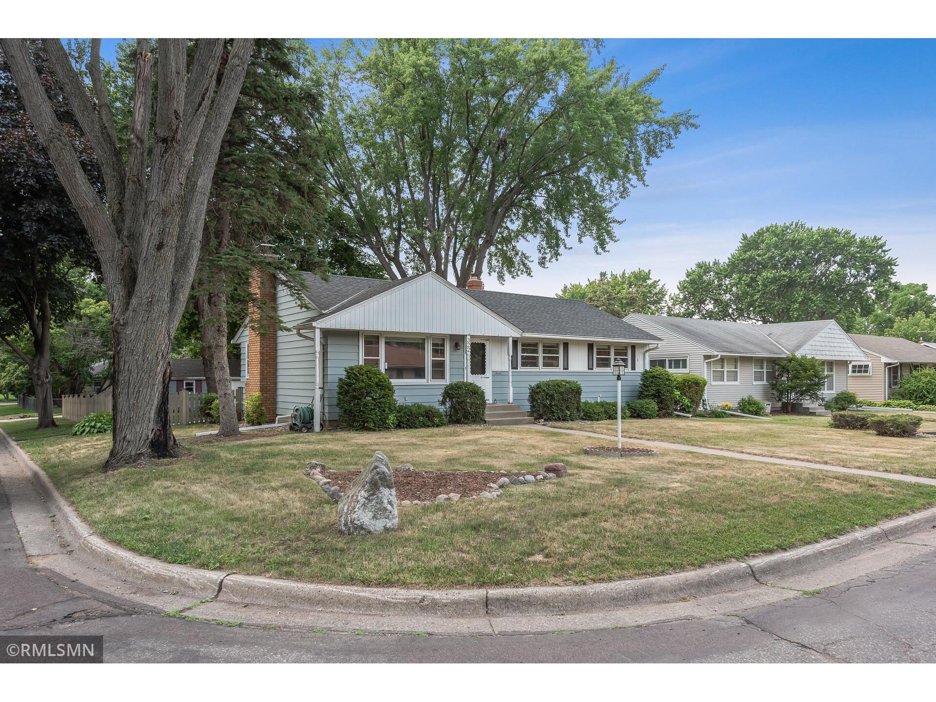 322 Emerson Avenue W, West Saint Paul, MN 55118 MLS 6020362 Edina