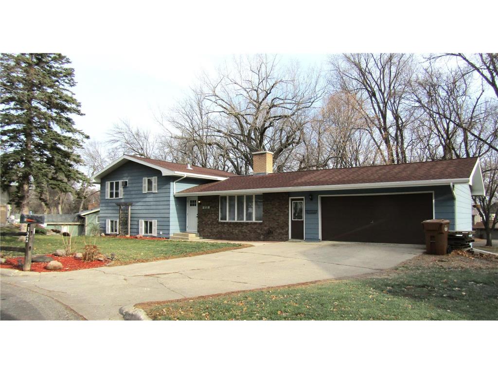 322 N 10th Street Montevideo MN 56265 6465625 image1