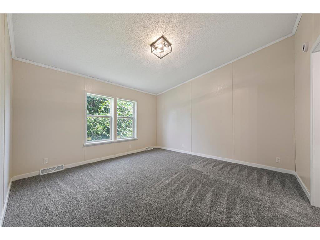 322 Park Row Saint Peter MN 56082 6774015 image19