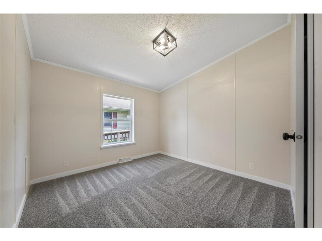 322 Park Row Saint Peter MN 56082 6774015 image26