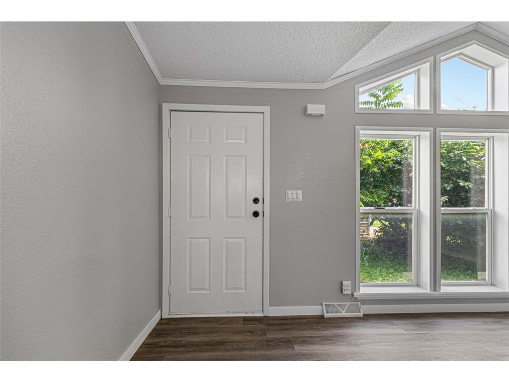 322 Park Row Saint Peter MN 56082 6774015 image4