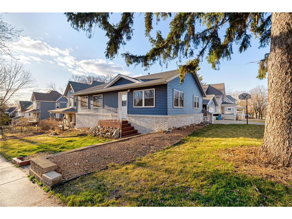 322 S Grove Avenue Owatonna MN 55060 6483008 image1