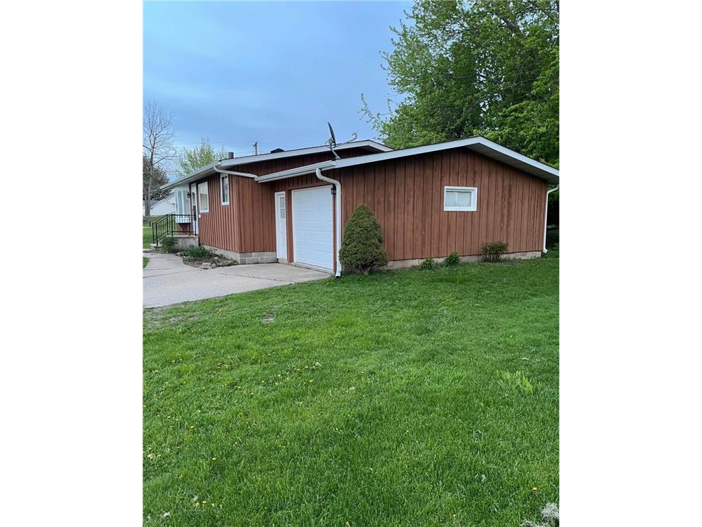 322 W Prairie Avenue Mabel MN 55954 7077369 image2