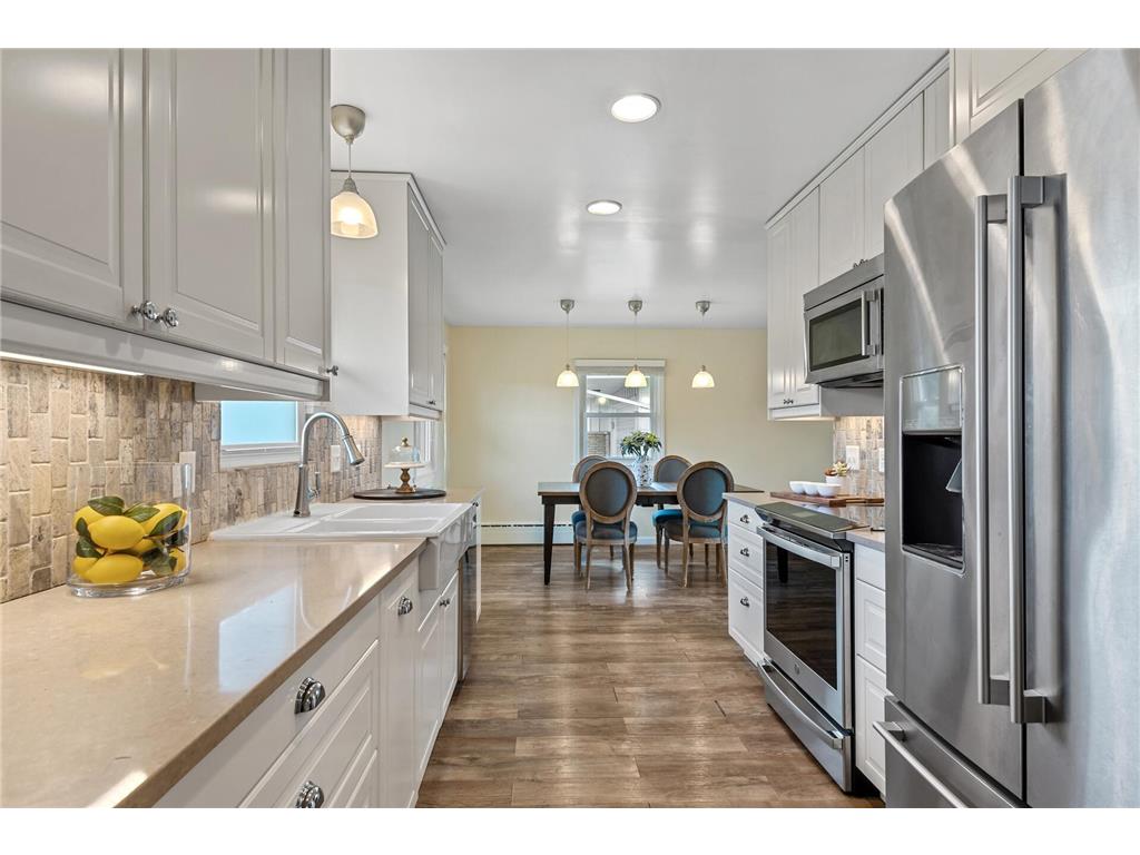 3220 Silver Lake Road NE Saint Anthony MN 55418 6357114 image1