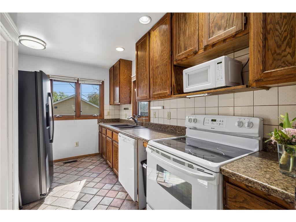 3222 James Avenue N Minneapolis MN 55412 7059922 image12