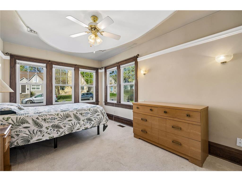 3222 James Avenue N Minneapolis MN 55412 7059922 image18