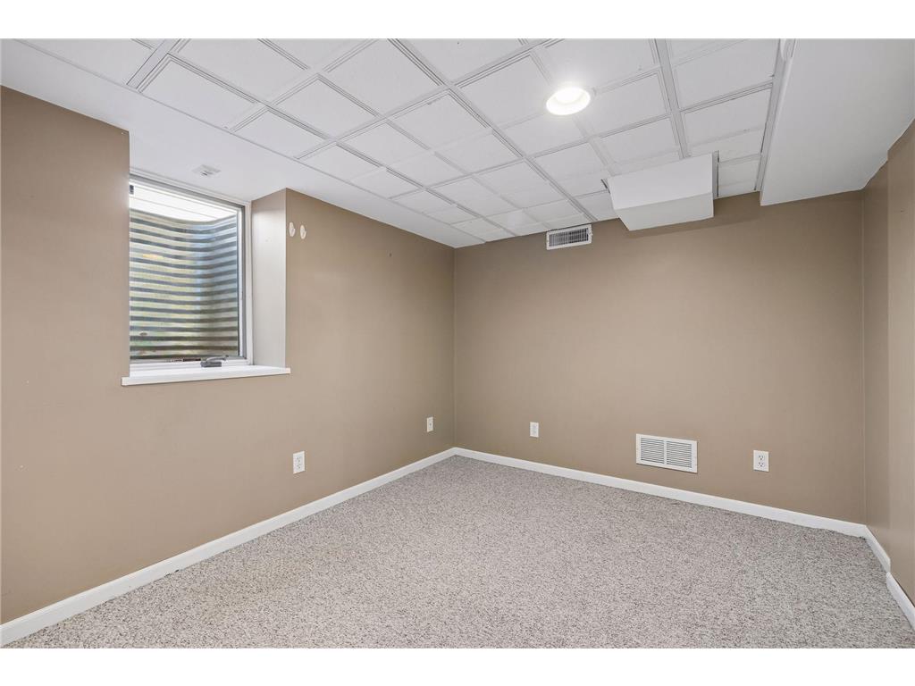 3222 James Avenue N Minneapolis MN 55412 7059922 image23