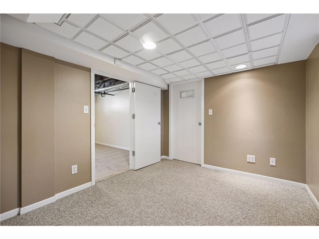 3222 James Avenue N Minneapolis MN 55412 7059922 image24