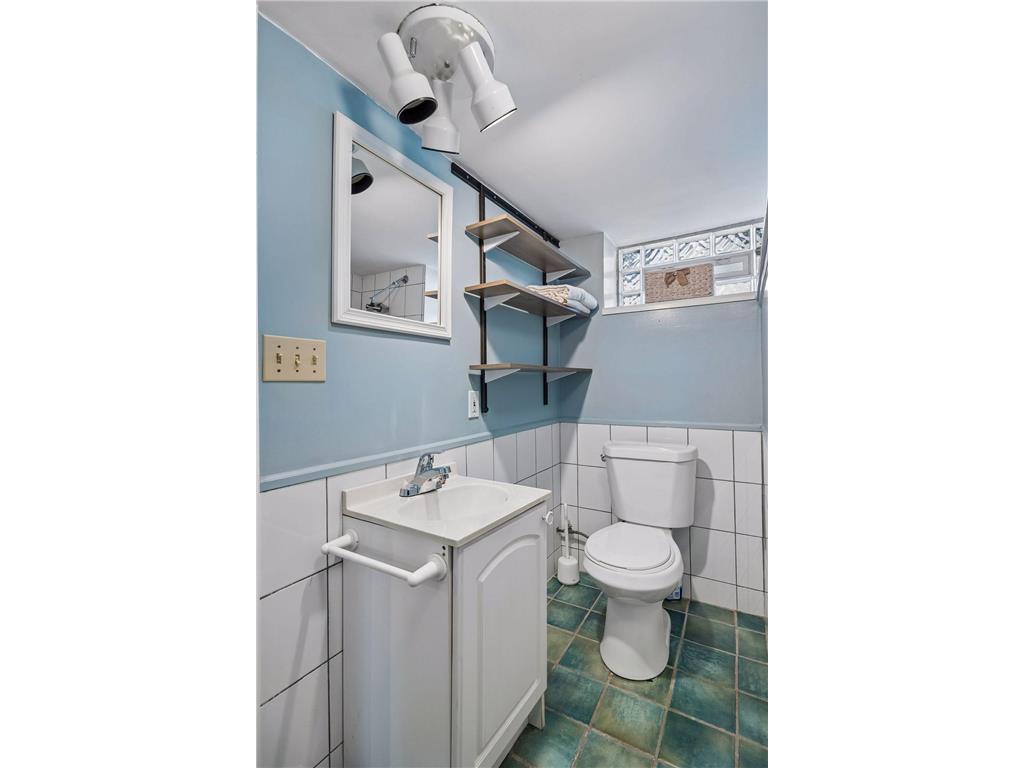 3222 James Avenue N Minneapolis MN 55412 7059922 image25