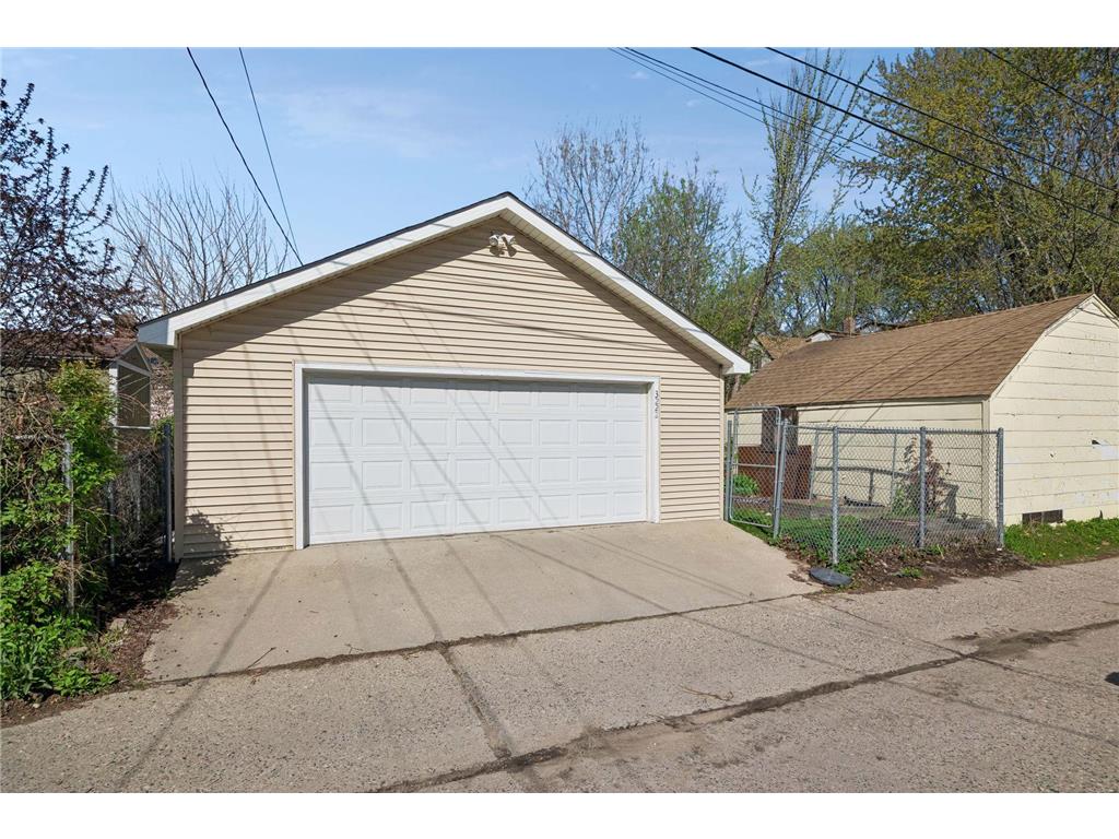 3222 James Avenue N Minneapolis MN 55412 7059922 image35