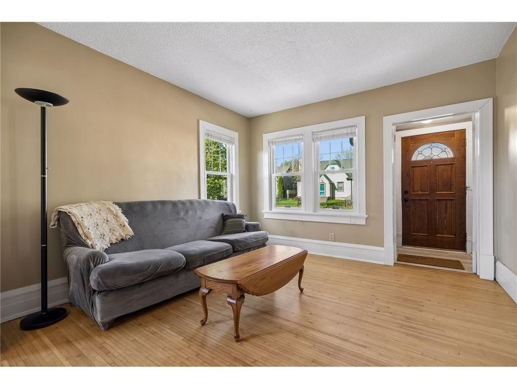 3222 James Avenue N Minneapolis MN 55412 7059922 image5