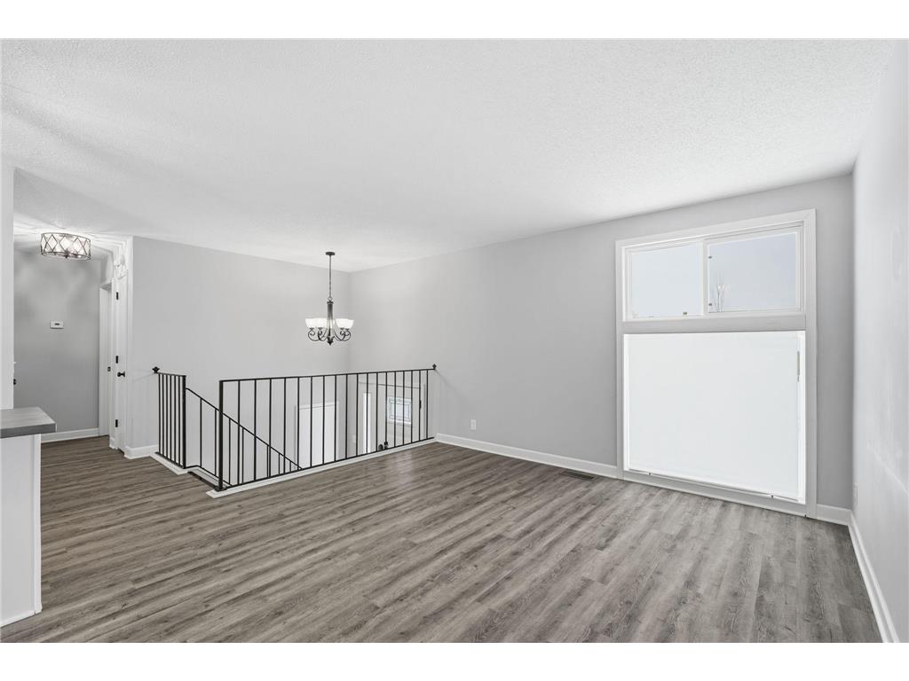 3224 75th Avenue N Brooklyn Park MN 55443 7001122 image11