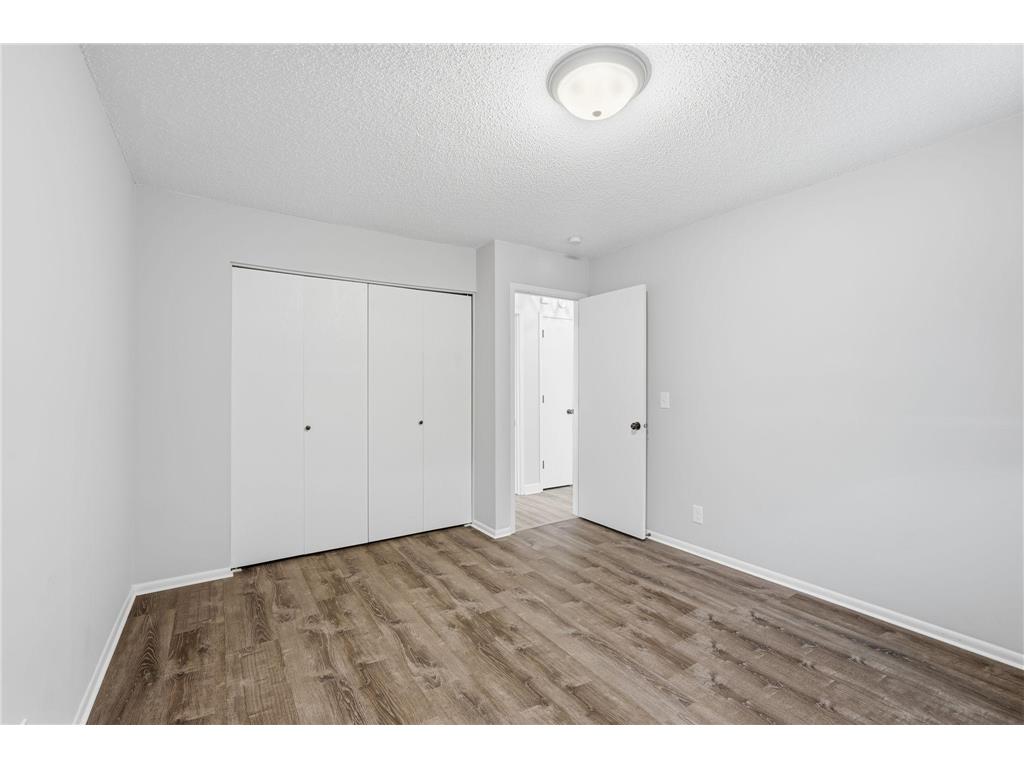 3224 75th Avenue N Brooklyn Park MN 55443 7001122 image15