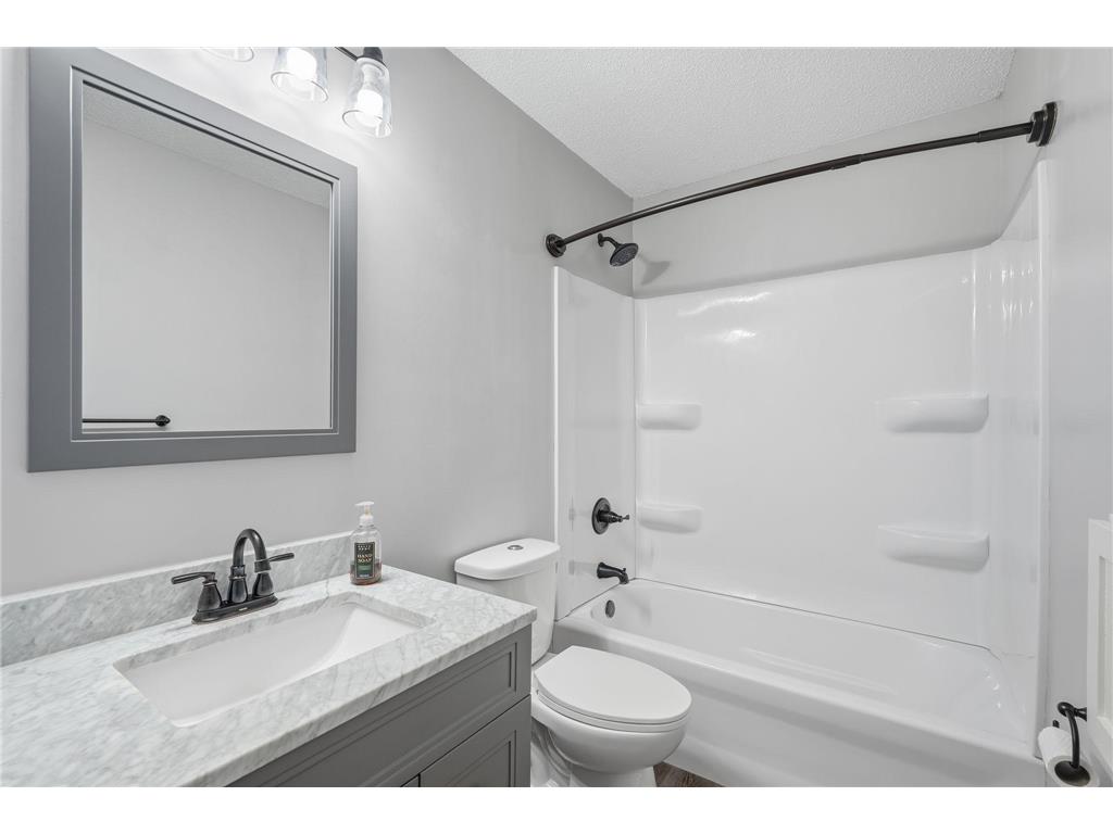 3224 75th Avenue N Brooklyn Park MN 55443 7001122 image16