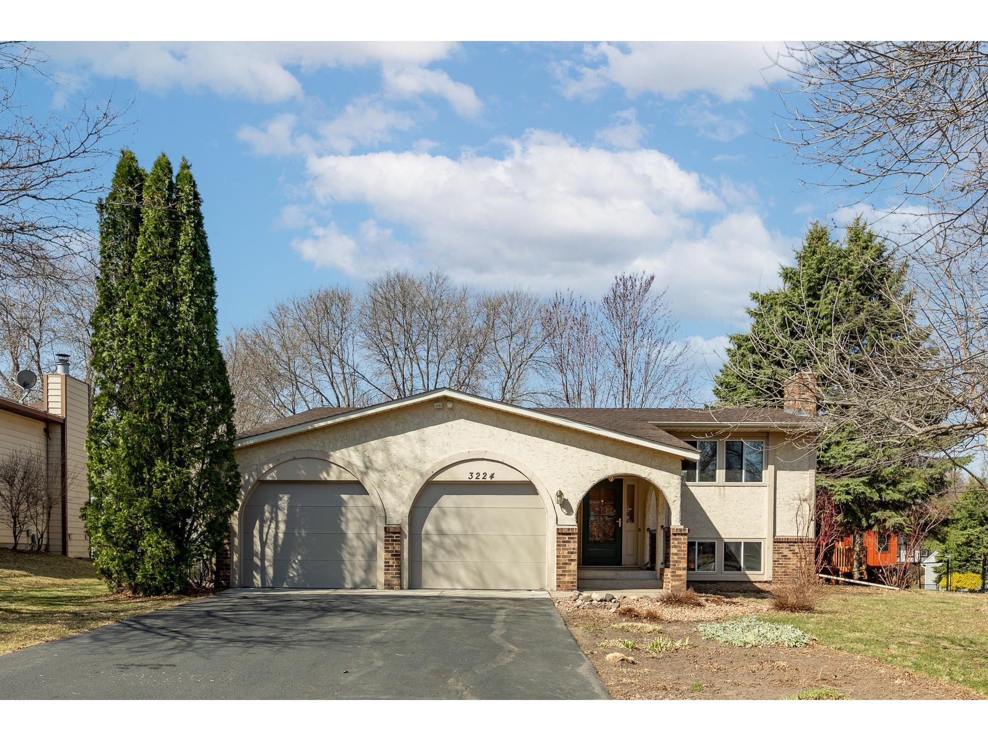 3224 Canterbury Drive, Woodbury, MN 55125 MLS 5735663 Edina Realty