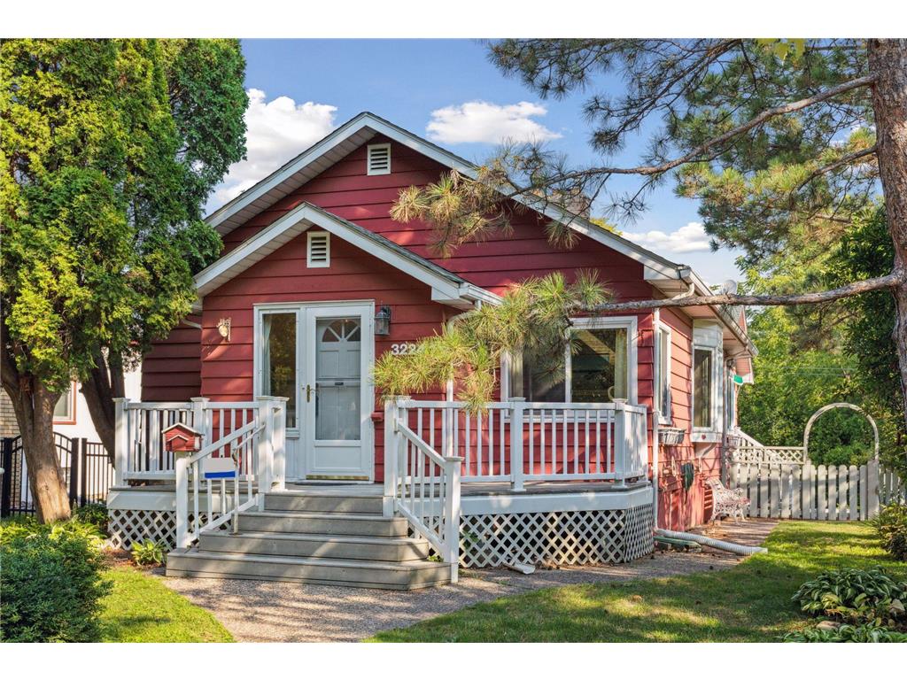 3224 E Minnehaha Parkway, Minneapolis, MN 55406 MLS 6243828 Edina