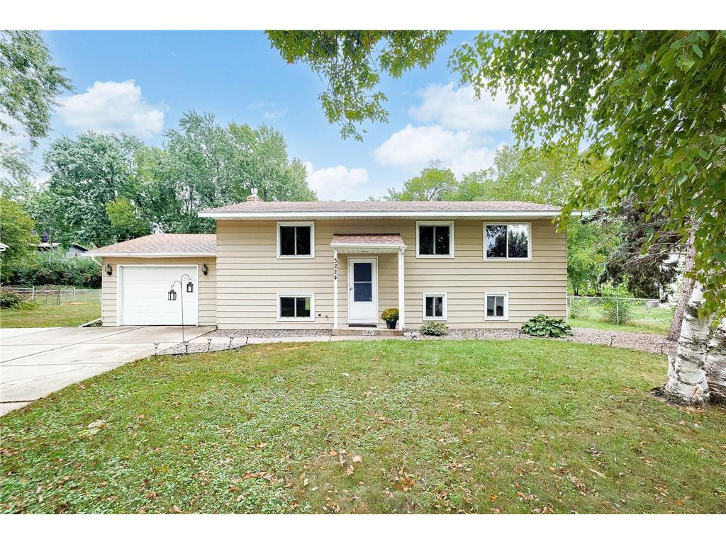 3224 Independence Avenue N New Hope MN 55427 6433408 image1