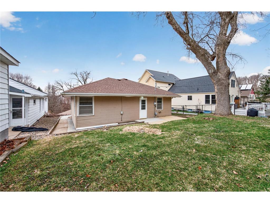 3224 Lake Lane Arden Hills MN 55112 - Josephine 7050243 image26