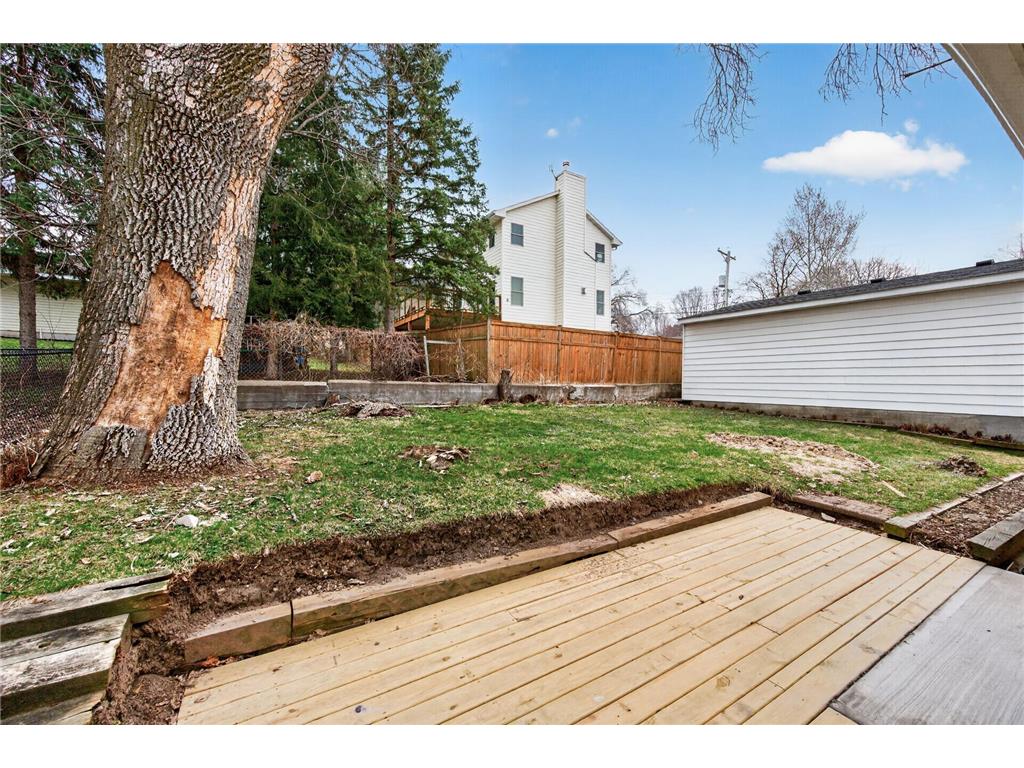 3224 Lake Lane Arden Hills MN 55112 - Josephine 7050243 image27