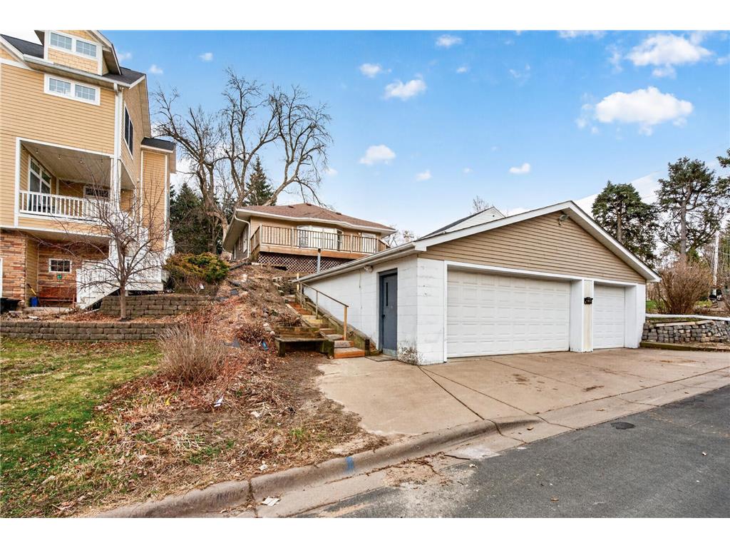 3224 Lake Lane Arden Hills MN 55112 - Josephine 7050243 image28
