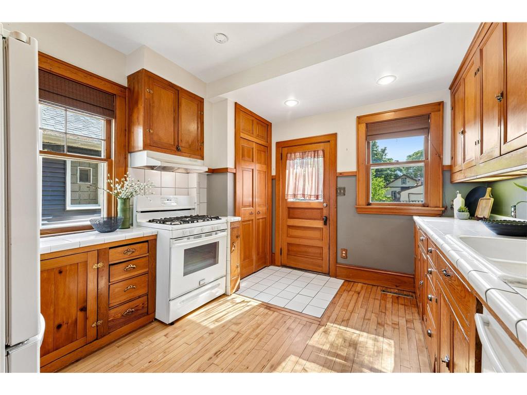 3225 31st Avenue S Minneapolis MN 55406 7083742 image8