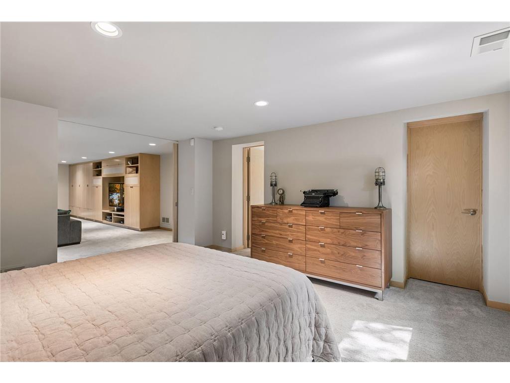 3225 W 38th Street Minneapolis MN 55410 - Bde Maka Ska 7083800 image39