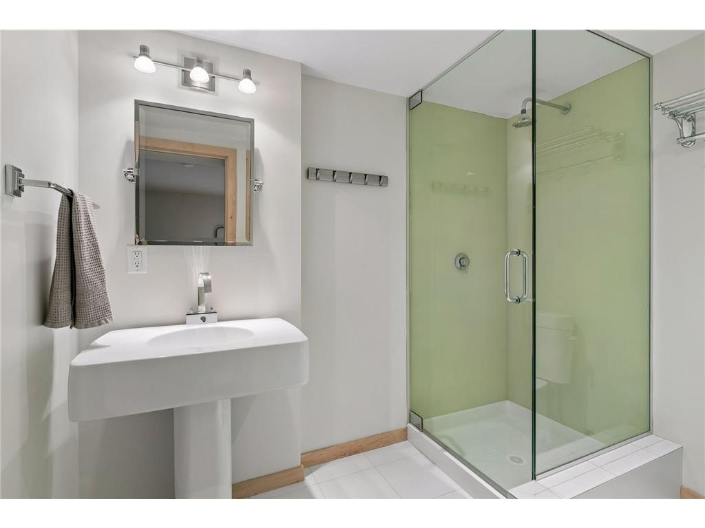 3225 W 38th Street Minneapolis MN 55410 - Bde Maka Ska 7083800 image40
