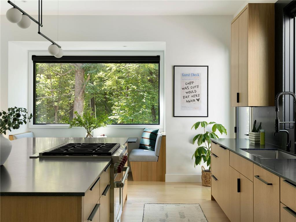 3225 W 54th Street Edina MN 55410 7069909 image10