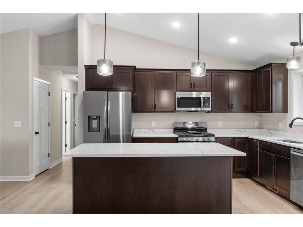 3226 Nottingham Road S Saint Cloud MN 56301 6809847 image8