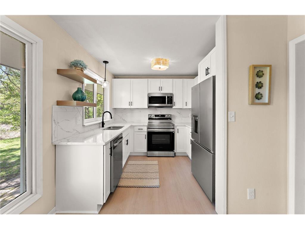 3227 Century Avenue N White Bear Lake MN 55110 7078308 image8
