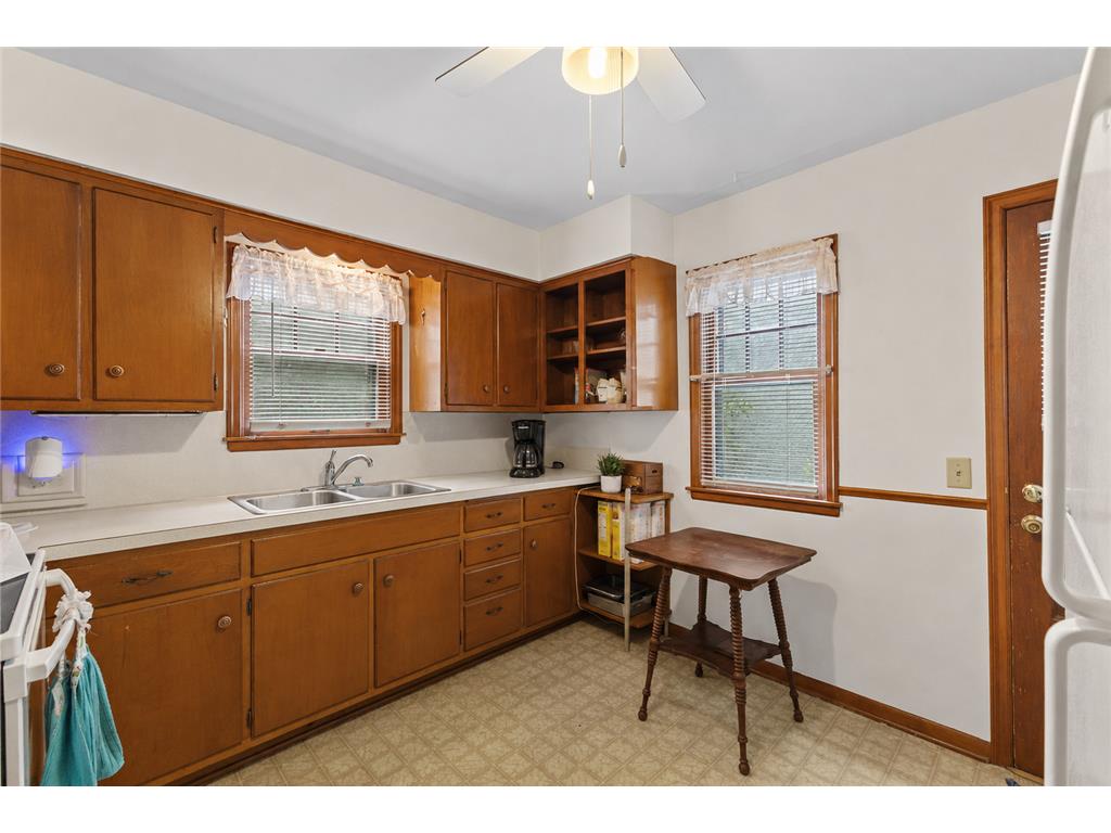 3227 Fillmore Street NE Minneapolis MN 55418 7043870 image8