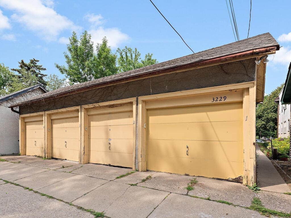 3229 Garfield Avenue #202 Minneapolis MN 55408 7059538 image20