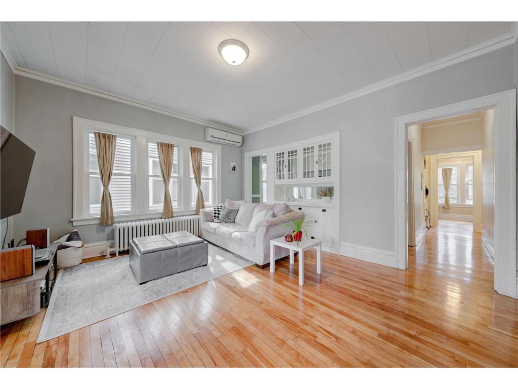 3229 Hennepin Avenue S Minneapolis MN 55408 7077612 image2