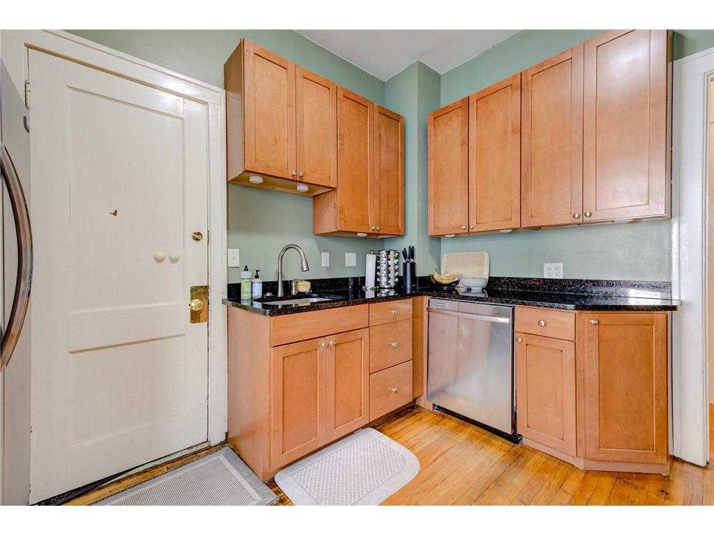 3229 Hennepin Avenue S Minneapolis MN 55408 7077612 image7