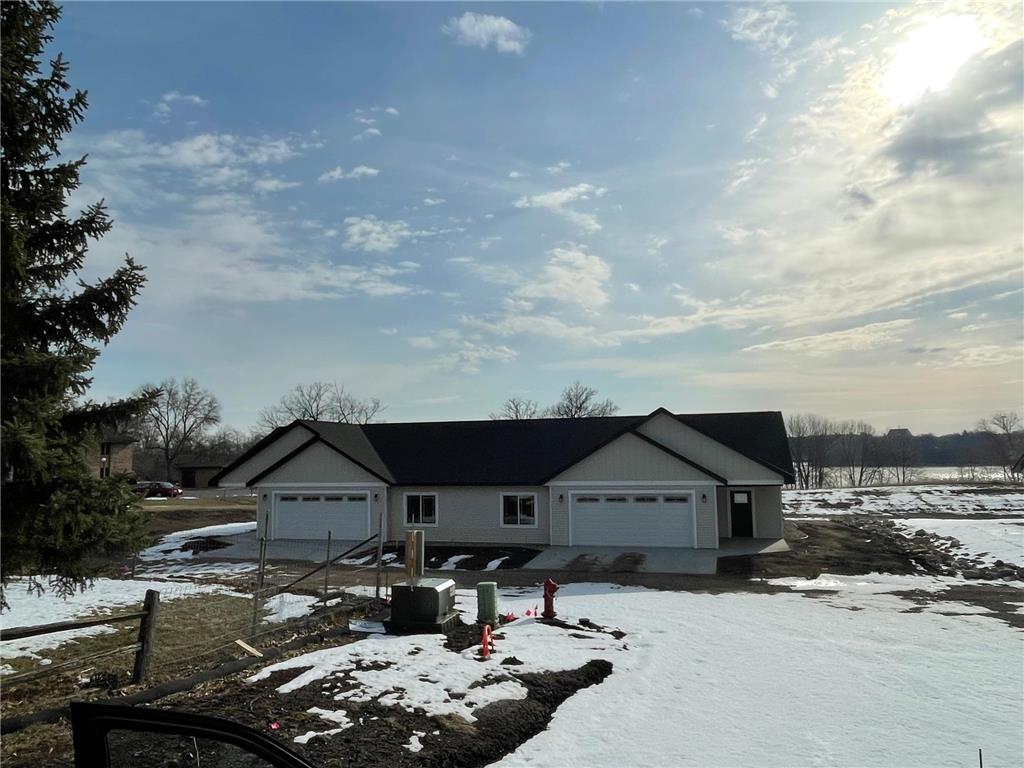 323 1/2 Unit 1 Fairgrounds Road N Alexandria MN 56308 - Winona 6629679 image1