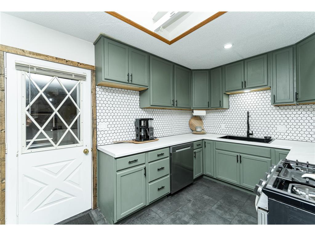 323 2nd Street NW Byron MN 55920 6808220 image6