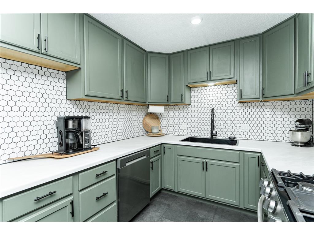 323 2nd Street NW Byron MN 55920 6808220 image7