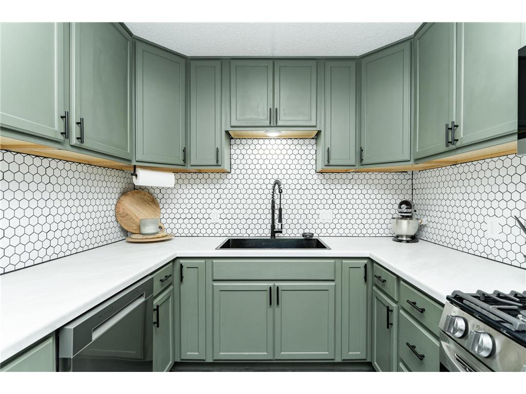 323 2nd Street NW Byron MN 55920 6808220 image9