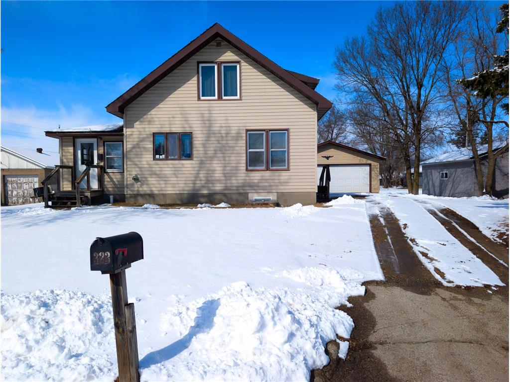 323 3rd Avenue NW Perham MN 56573 7035542 image1